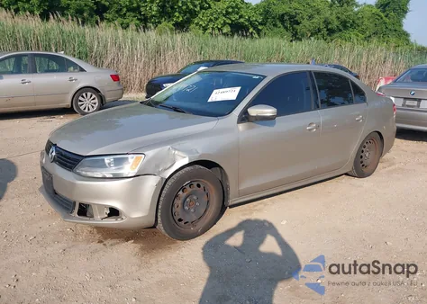 2014 Volkswagen Jetta 1.8T Se from USA, damaged, VIN 3VWD17AJ5EM273418